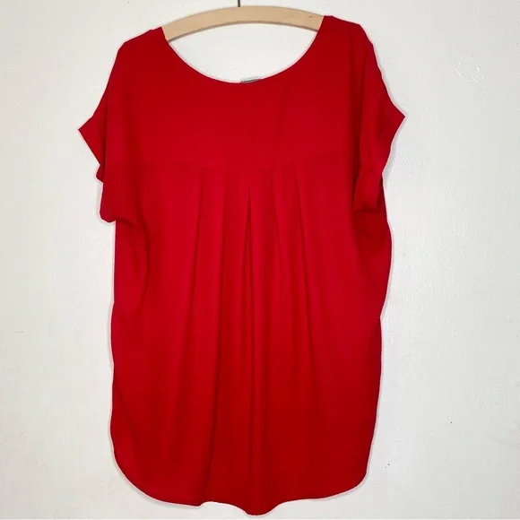 Pleione red capped short sleeve flowy blouse - Picture 3 of 7